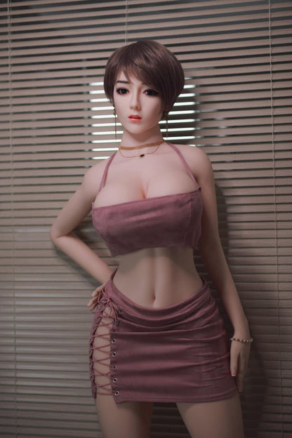 Ako: Asian Sex Doll